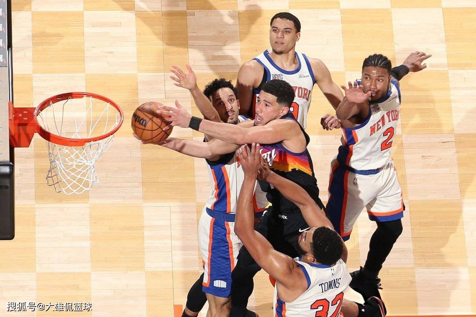 2026世界杯之夜，布克关键回合不手软